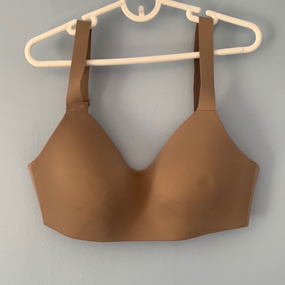 32D Lululemon bra Hold True Bra